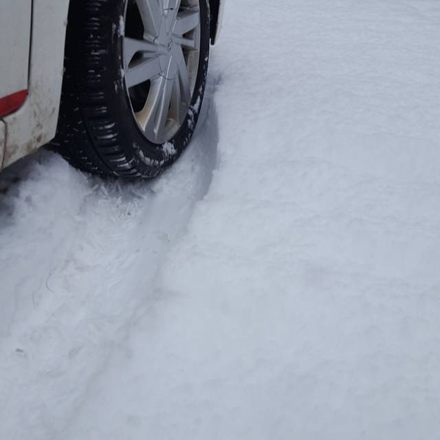 Auto im Schnee