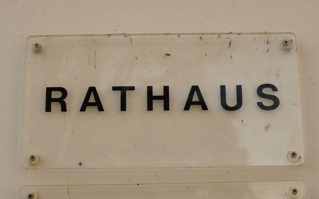 Rathaus neutral