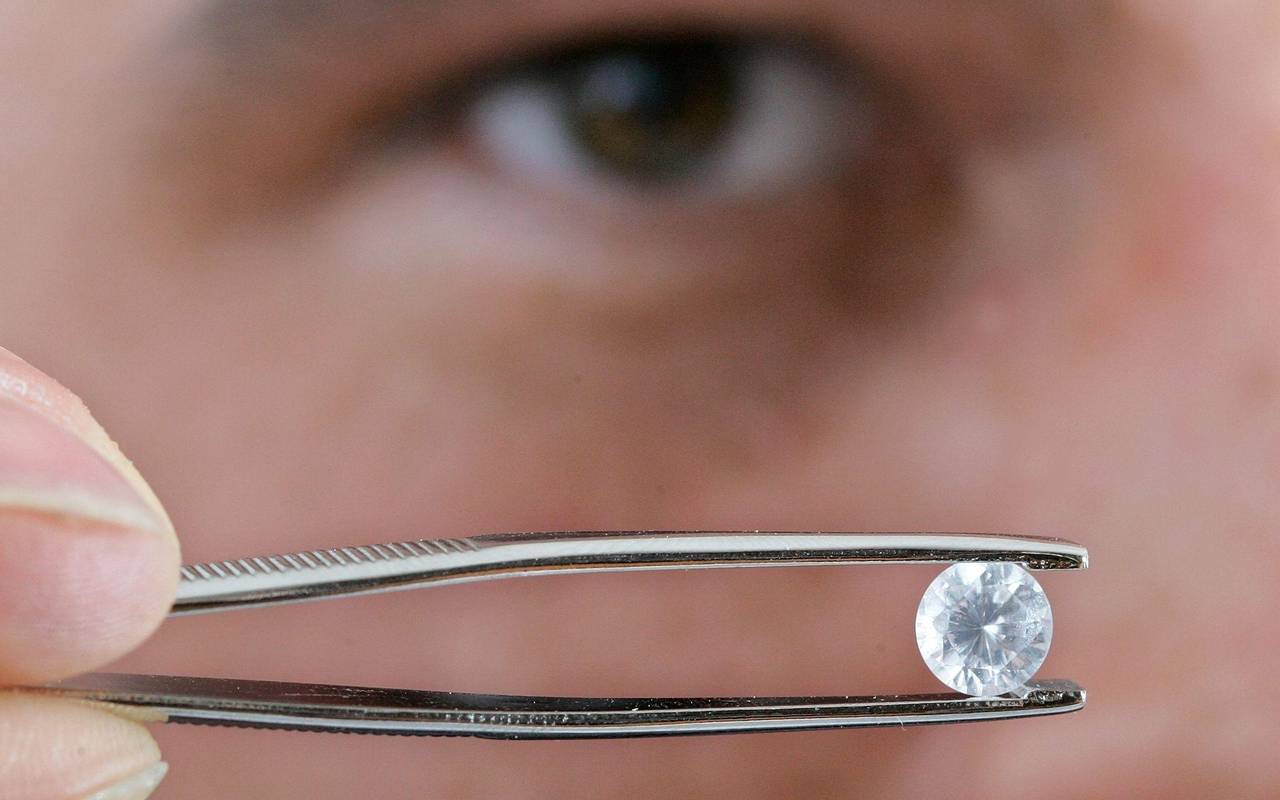 Über den Tod hinaus – Wenn Asche zum Gedenkdiamanten wird