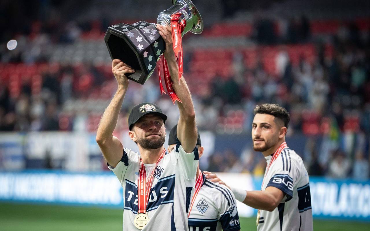 Müller von den Vancouver Whitecaps mit Voyageurs Cup