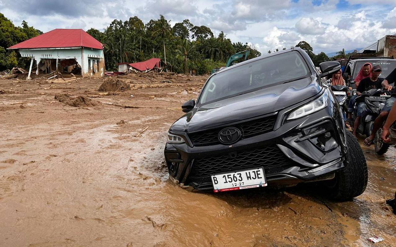 Überschwemmungen in Indonesien