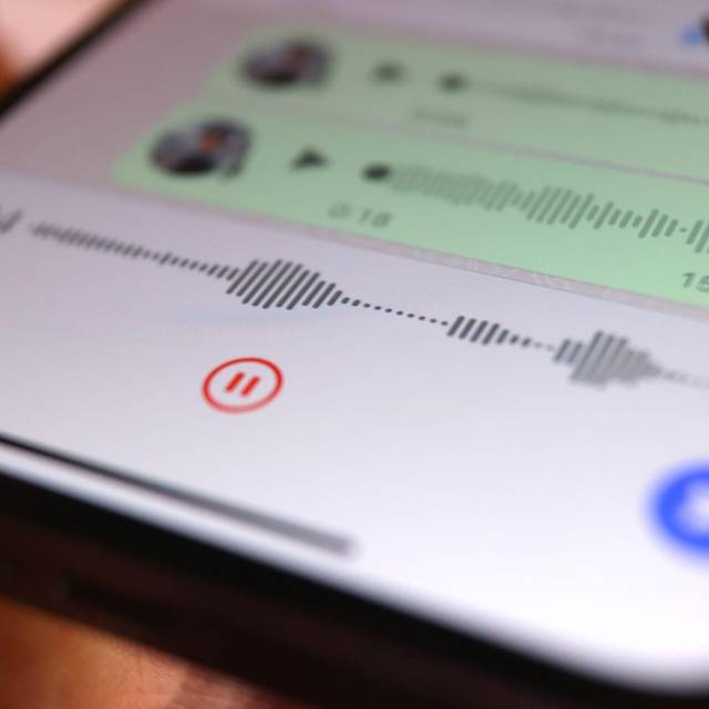 WhatsApp-Sprachnachricht auf einem Smartphone