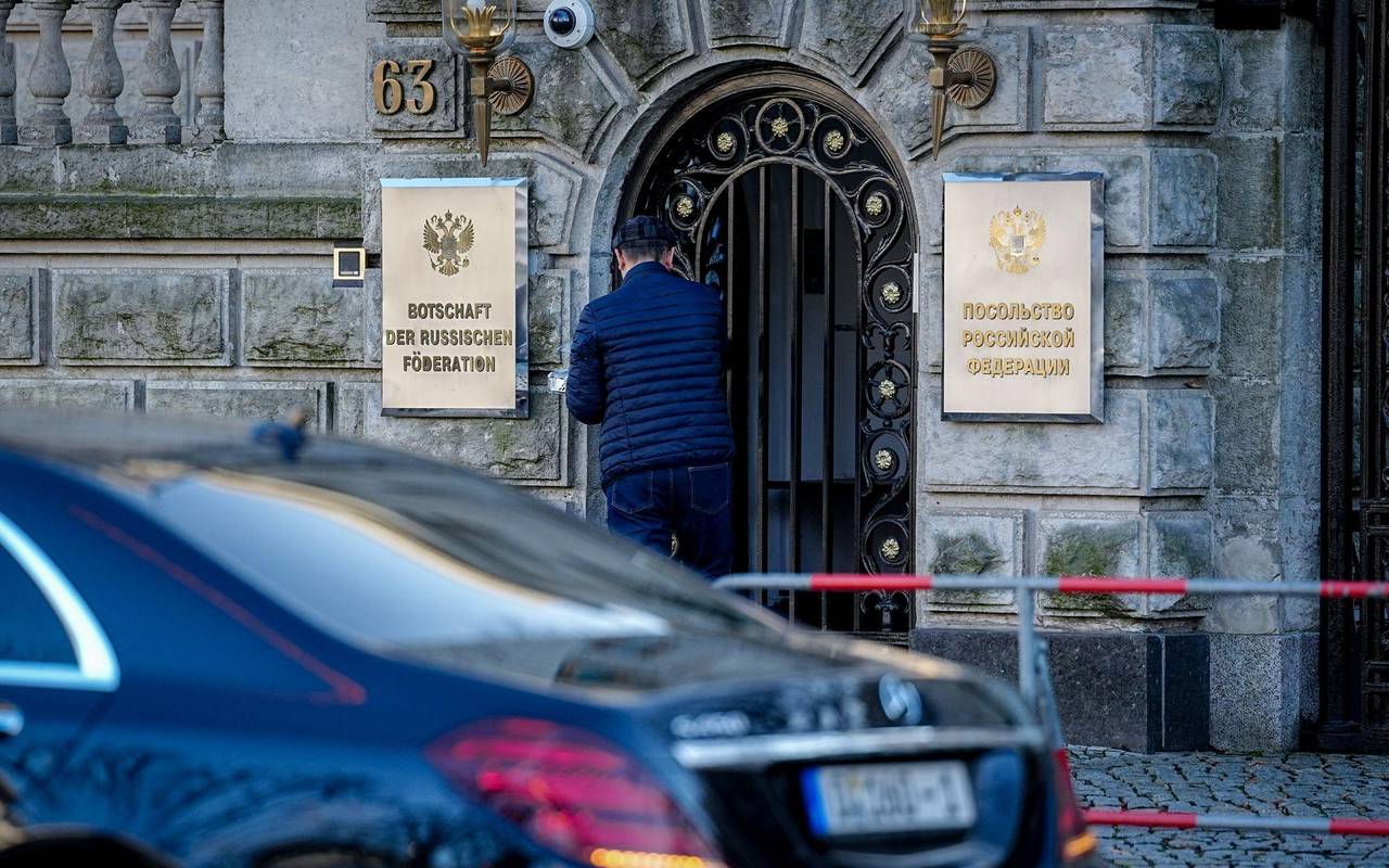 Bundesregierung bestellt russischen Botschafter ein