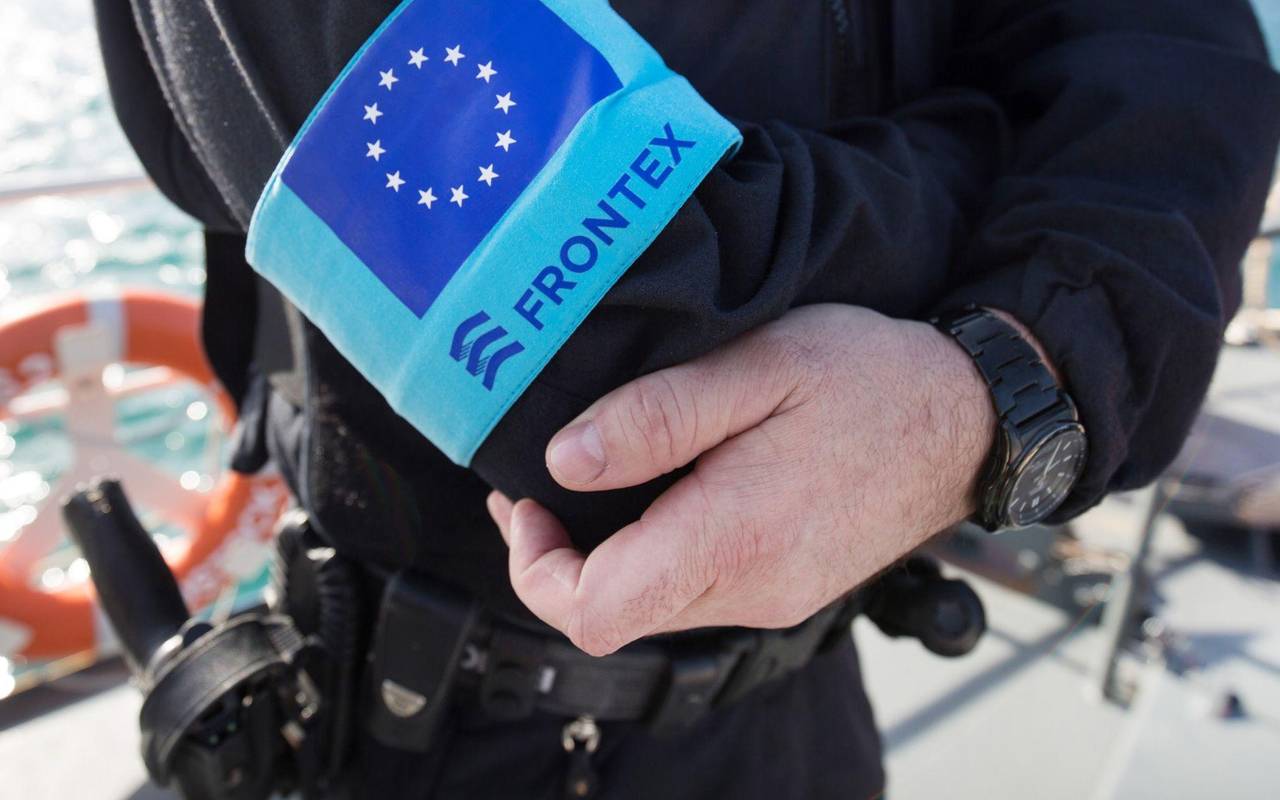 Beamter der EU-Grenzschutzagentur Frontex