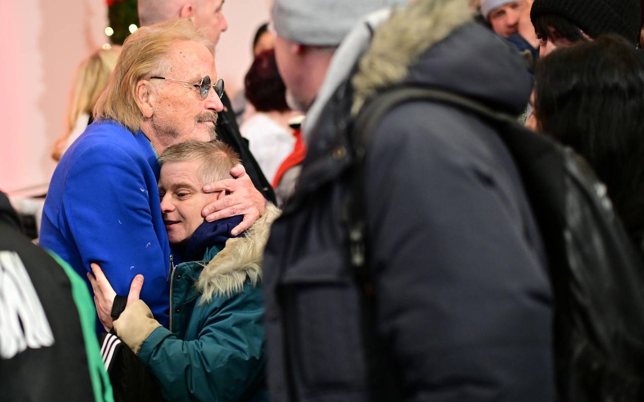Weihnachtsfeier für Berliner Obdachlose