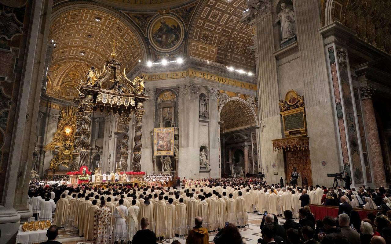 Erste Weihnachtsmette mit Papst Leo XIV.