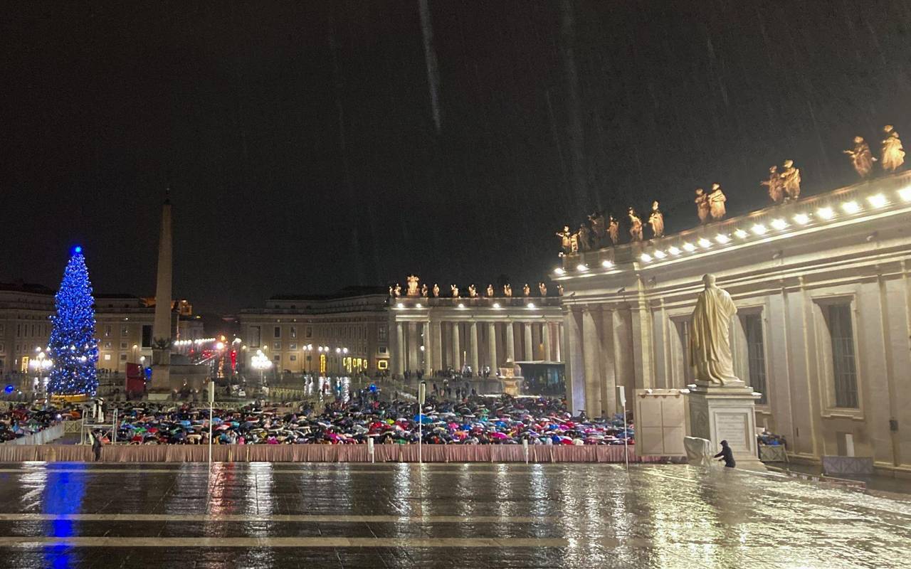 Erste Weihnachtsmette mit Papst Leo XIV.