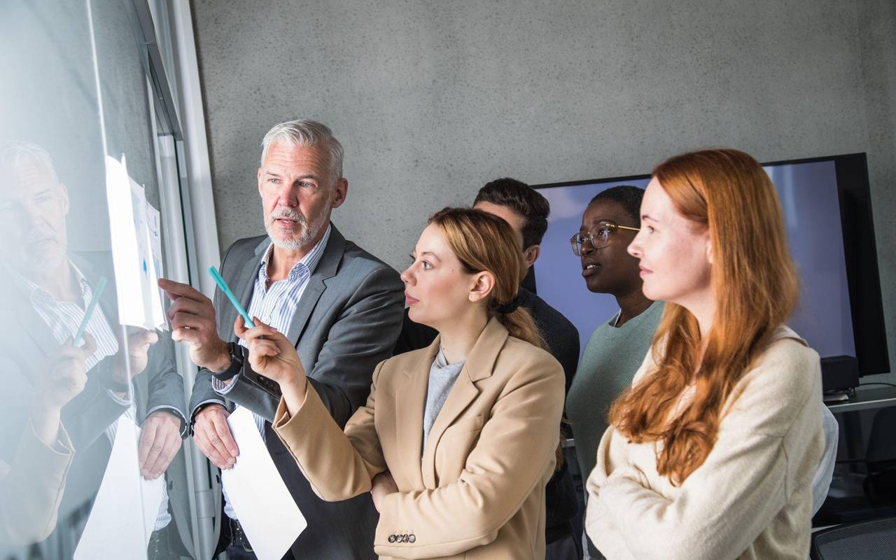 Arbeitswelten - Meeting mit Kollegen