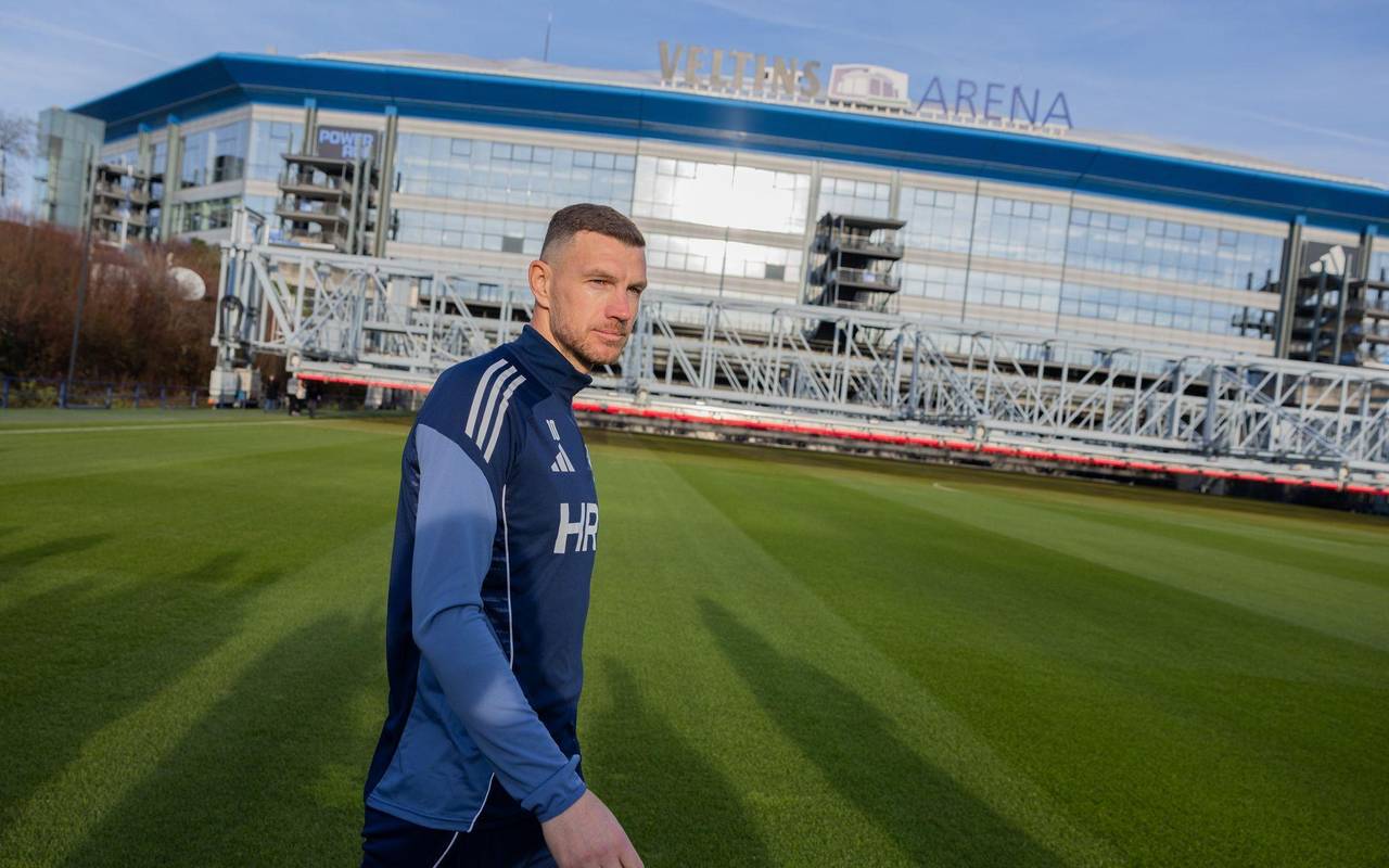 Schalke 04 - Edin Dzeko