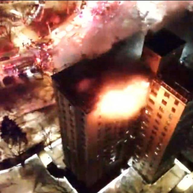 Brand in einem Hochhaus in New York