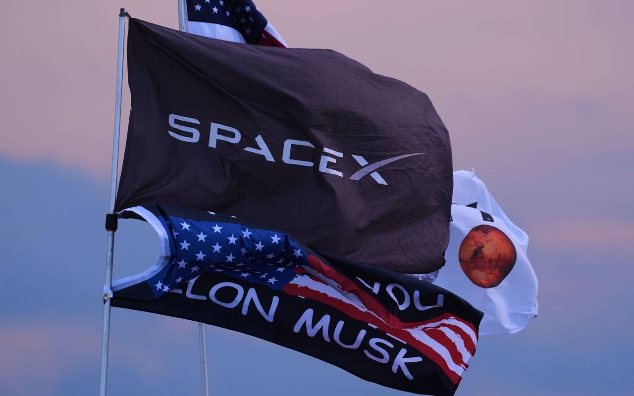 Flaggen: SpaceX, Elon Musk