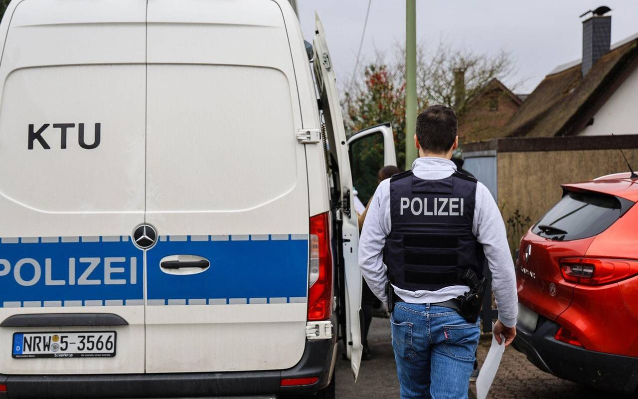 Getötete Frau im Schlafzimmer