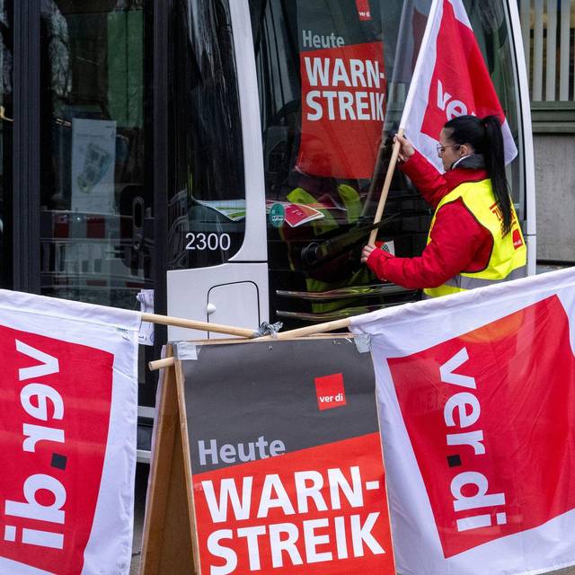 Ganztägige Warnstreiks im ÖPNV
