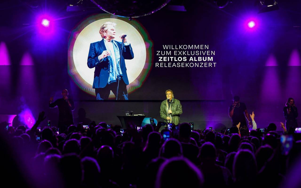 Howard Carpendale gibt Konzert im Schlager-Café