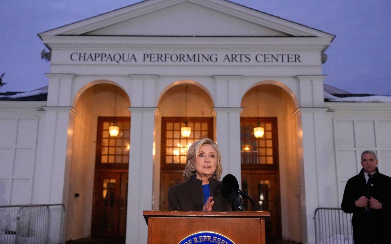 Epstein-Affäre - Clintons vor Untersuchungsausschuss