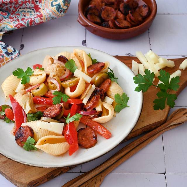 Spanischer Nudelsalat