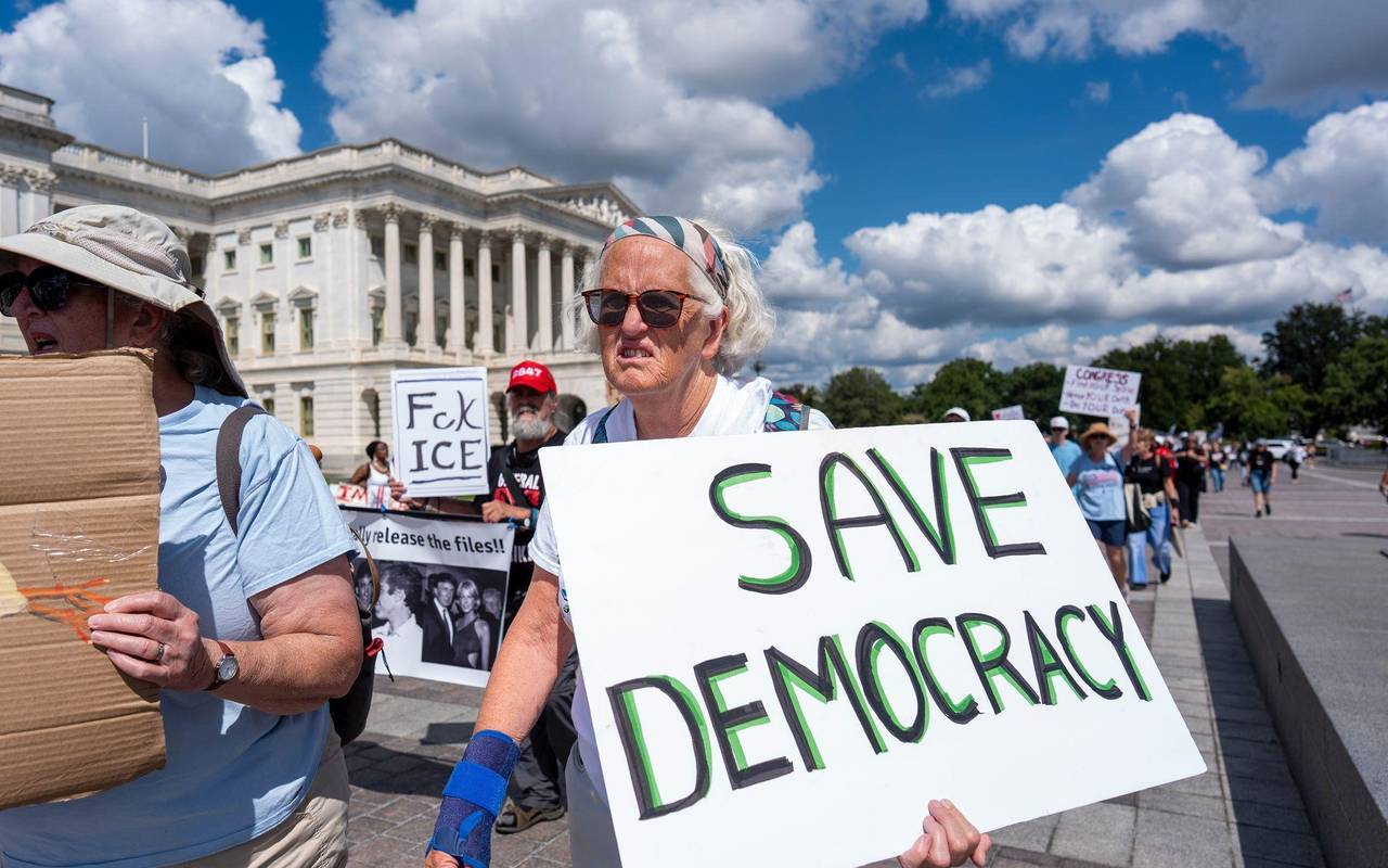 Demonstration gegen US-Regierung vor dem Kapitol
