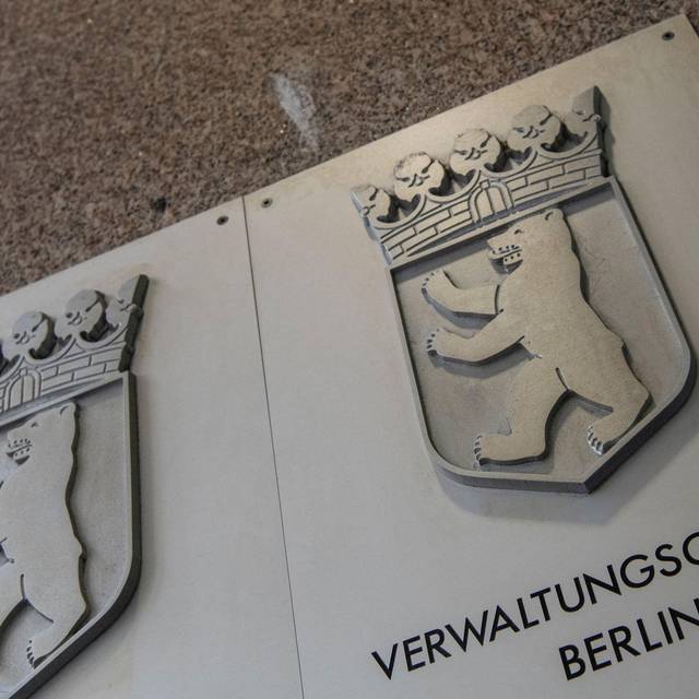 Gericht: Verbot von Erotik-Instagram-Angebot unzulässig