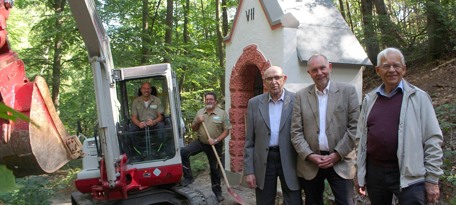 Kreuzweg zur Abtei Mariawald wiederhergestellt