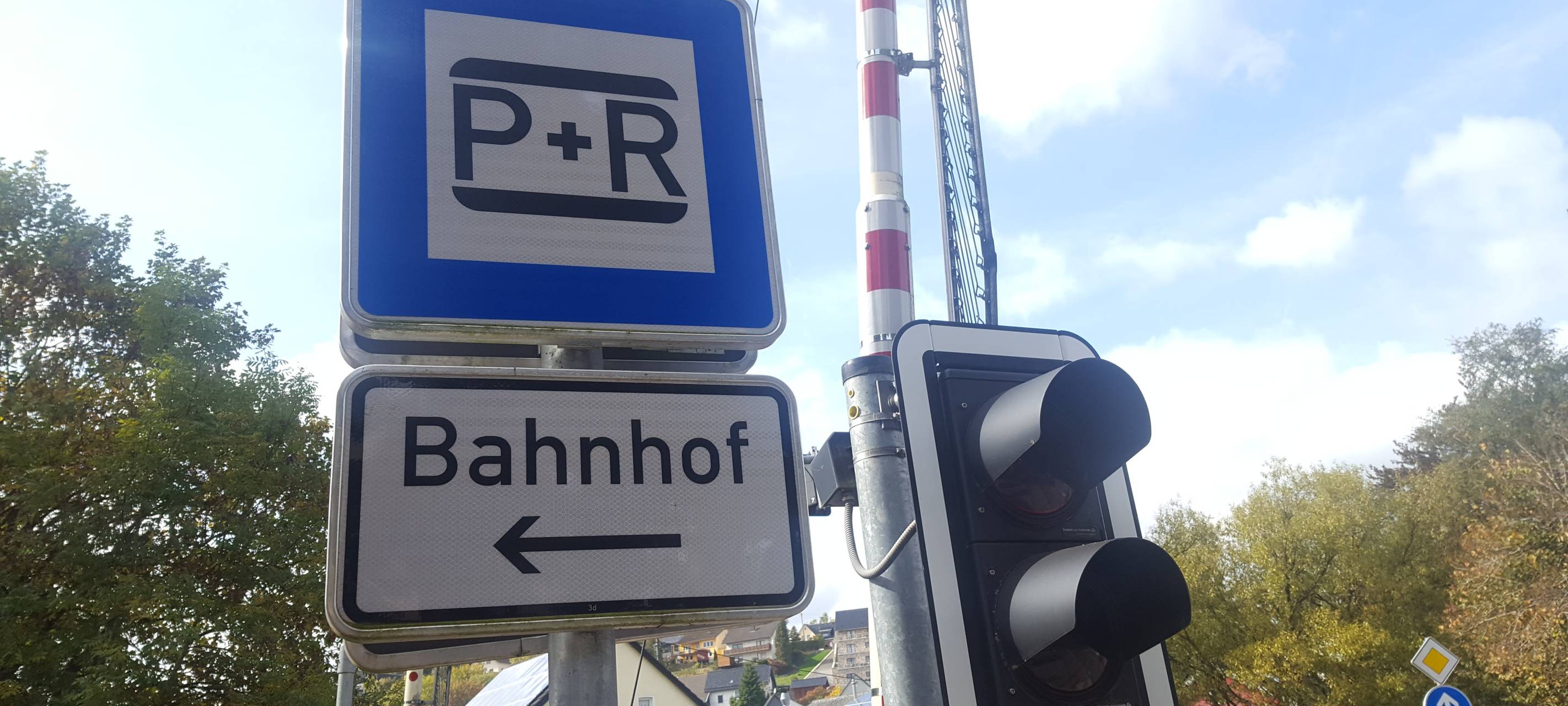 Parksituation am Euskirchener Bahnhof verärgert Pendler