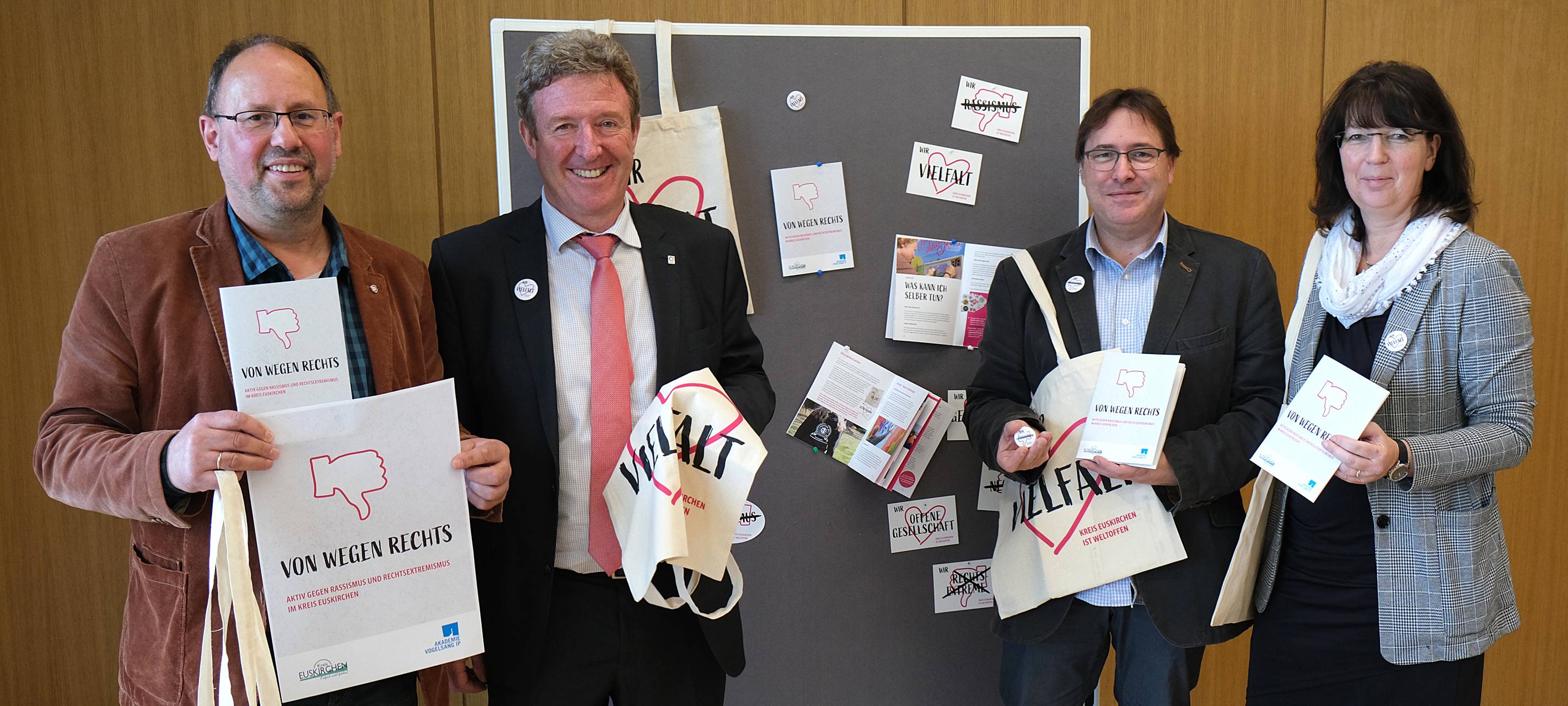 Neue Broschüre gegen Rechtsextremismus