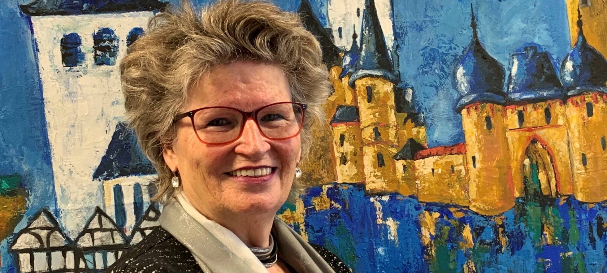 Helga Hoss aus Schleiden ist eine der Leih-Omas de Geno Eifel.