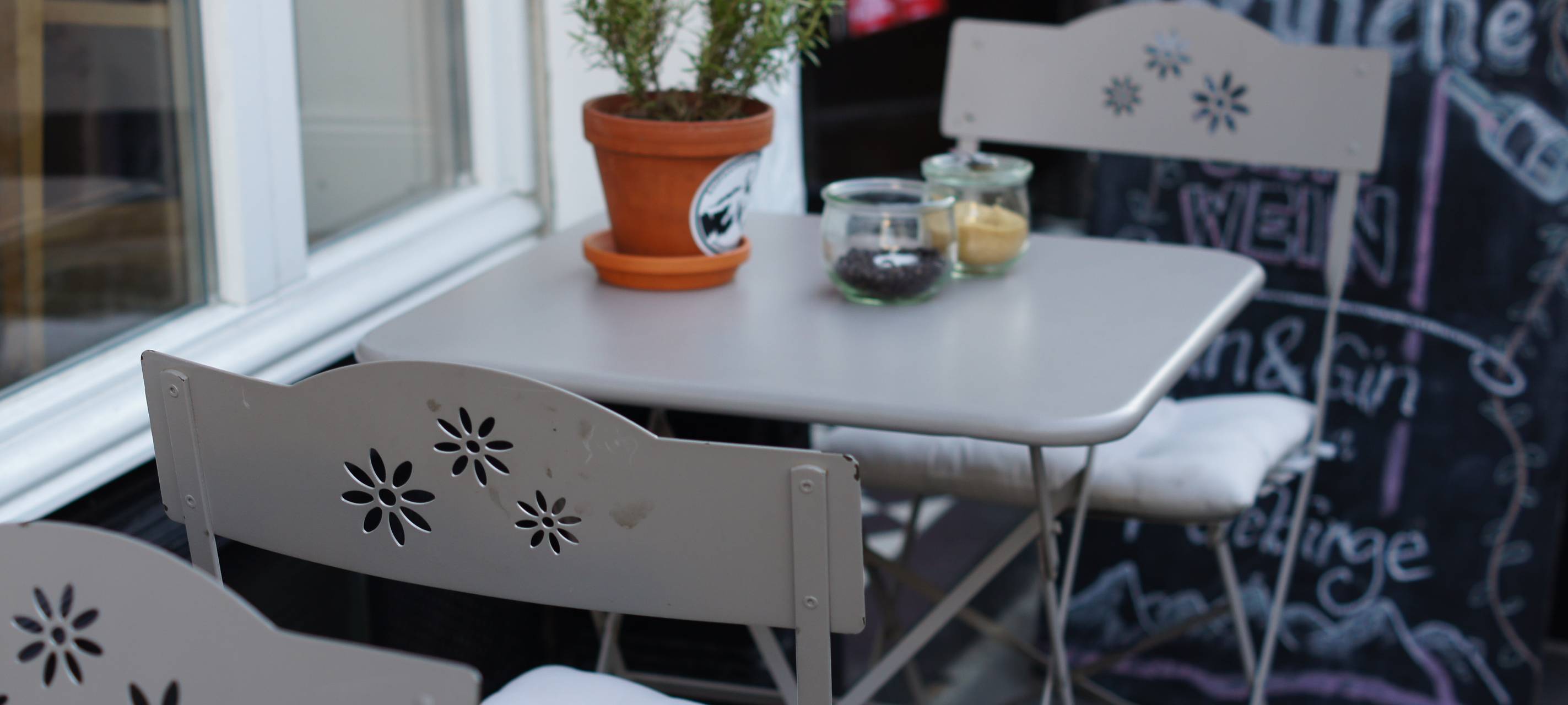 Ärger um falsche Namen auf Kontaktbögen