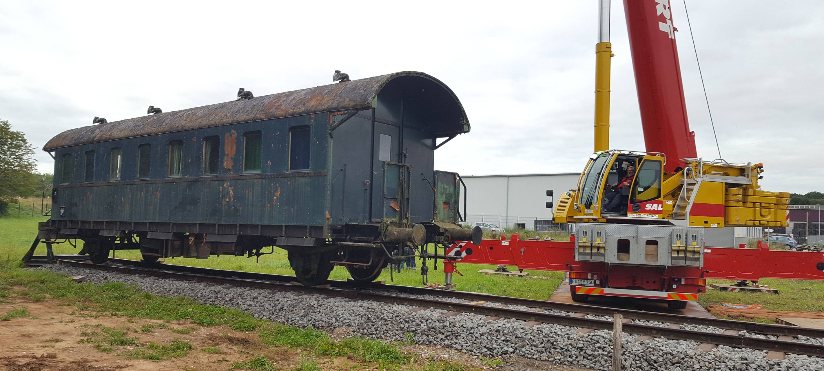 Kommt ein Zug nach Satzvey geflogen