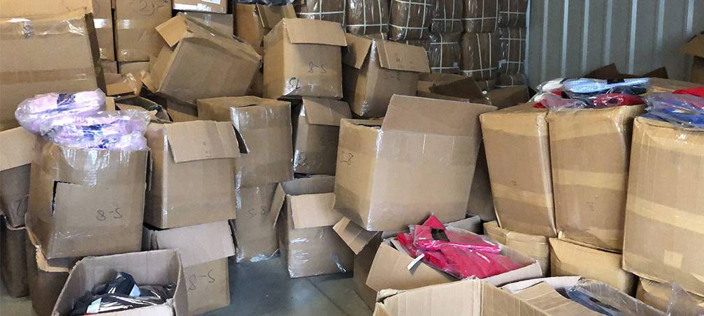 Gefälschte Kleidung in Weilerswister Lagerhallen gefunden