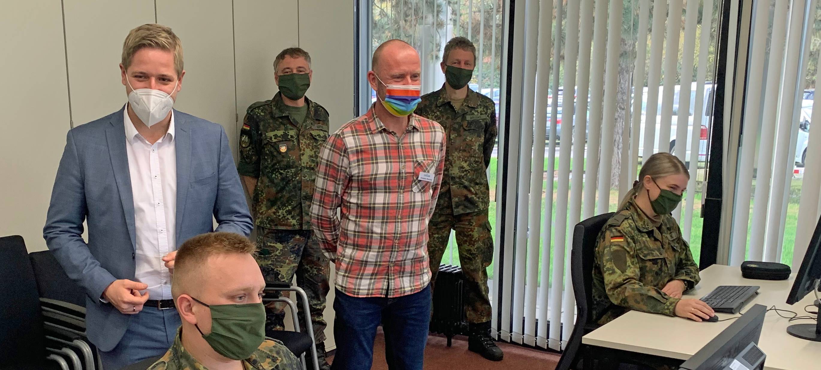 Soldaten unterstützen Corona-Team