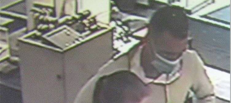 Foto-Fahndung nach Schmuckdieben