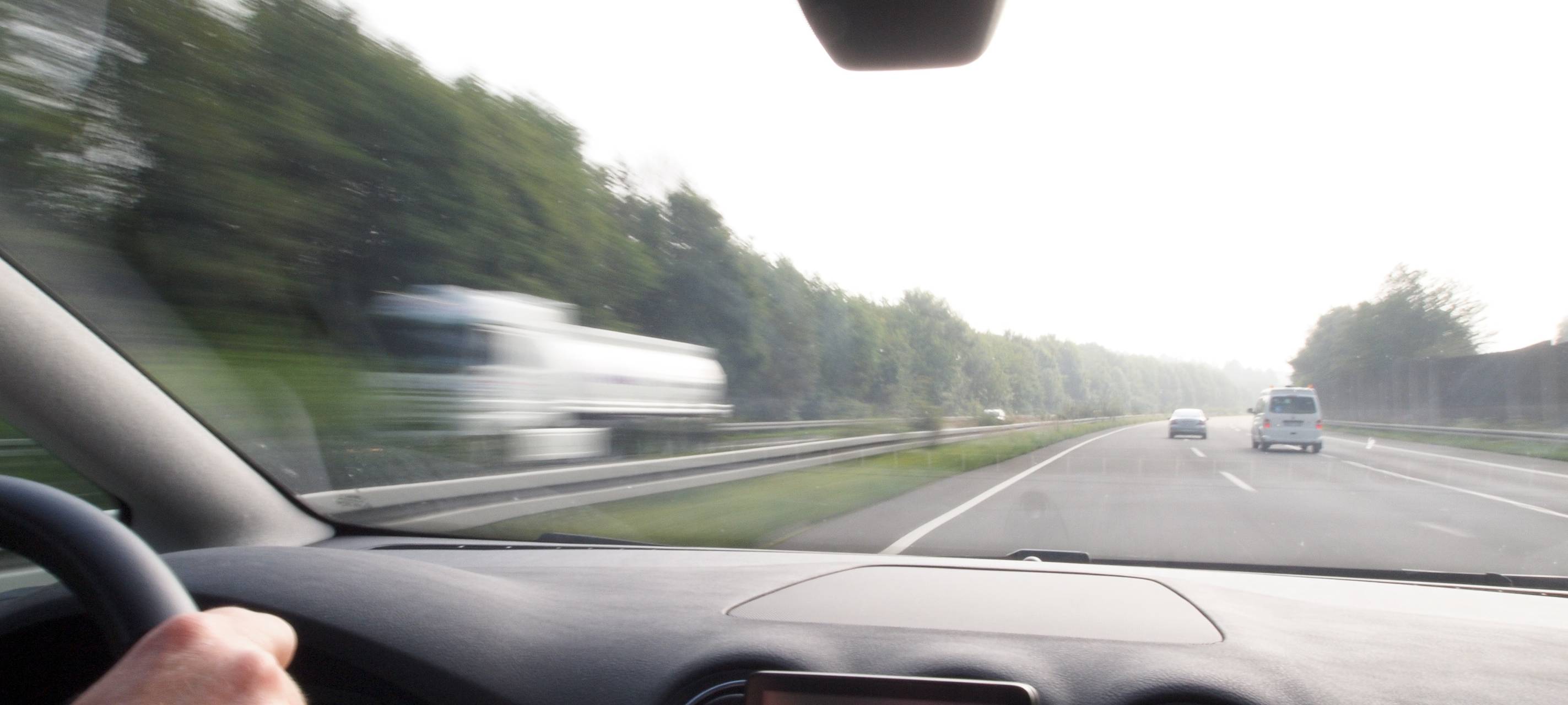 A61: LKW-Unfall bei Rheinbach sorgt für Stau