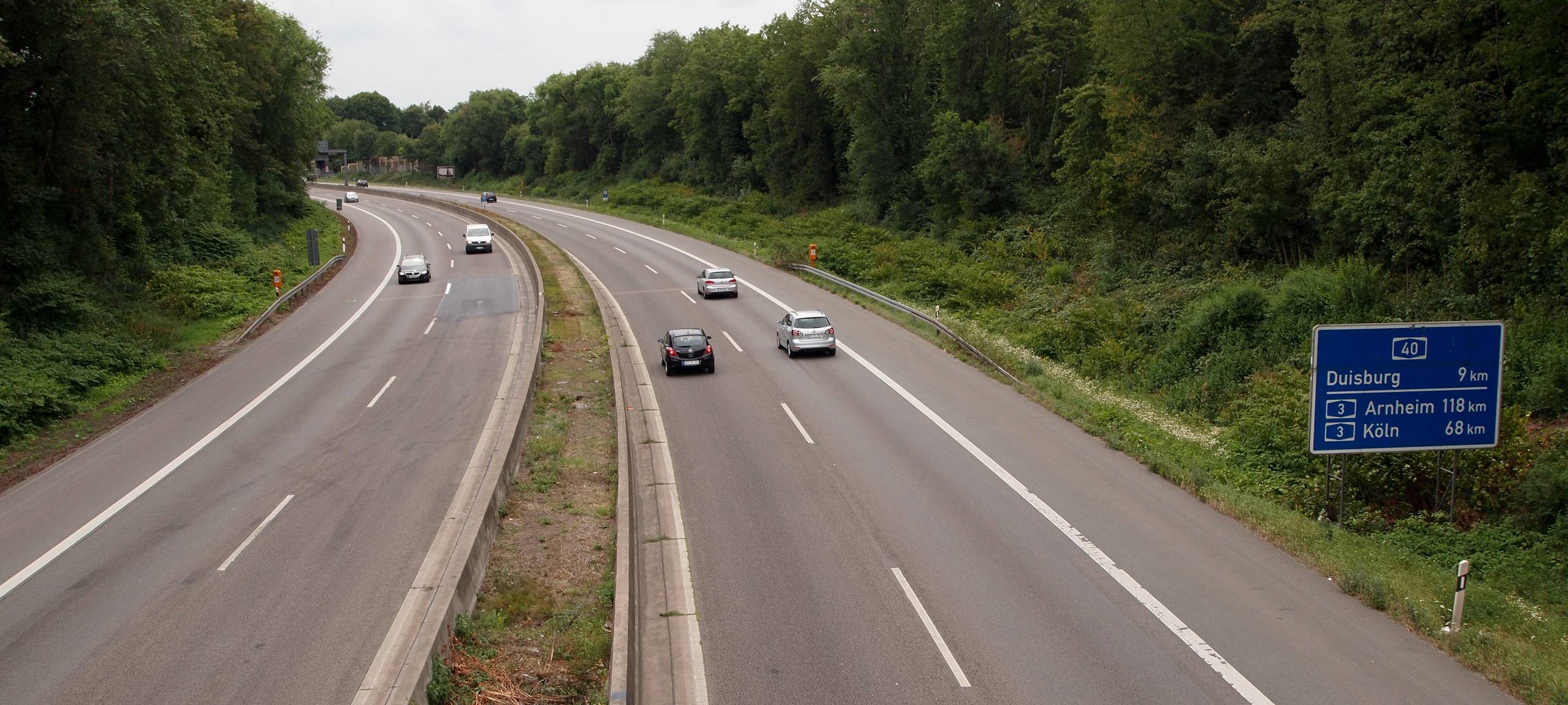Zoll macht große Drogenfunde auf der A61