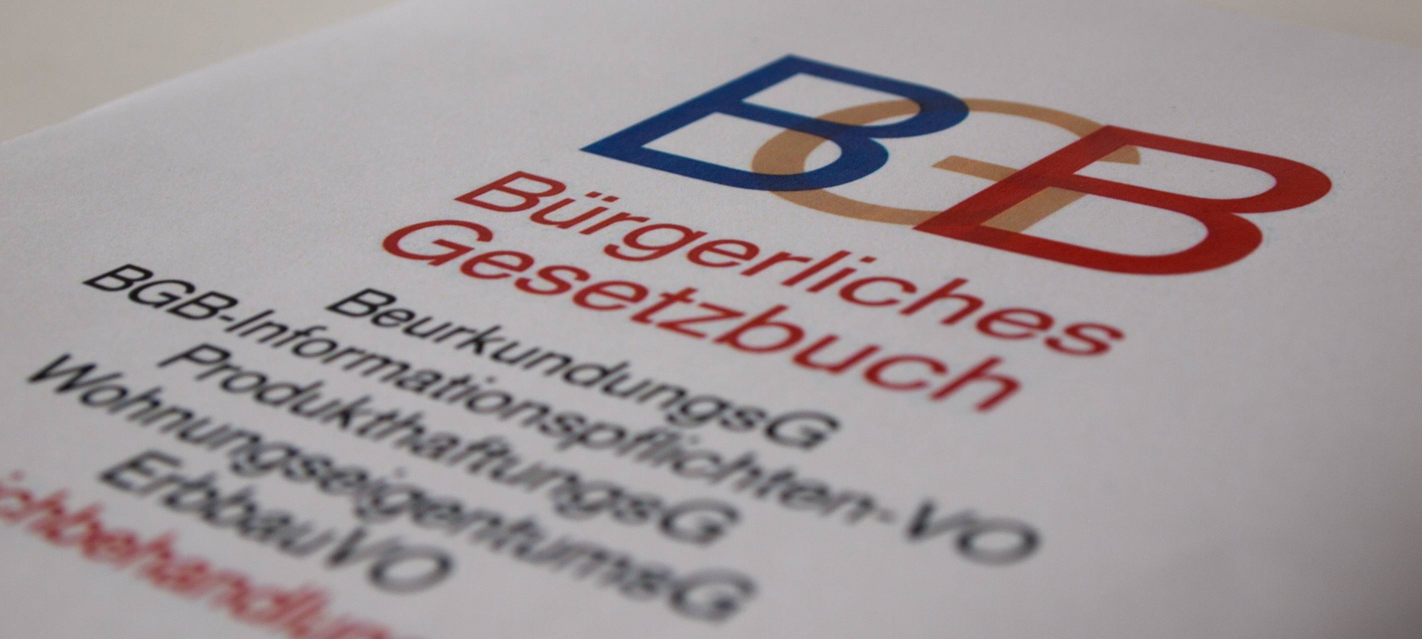 Frau wegen Brandstiftungen in Euskirchen vor Gericht