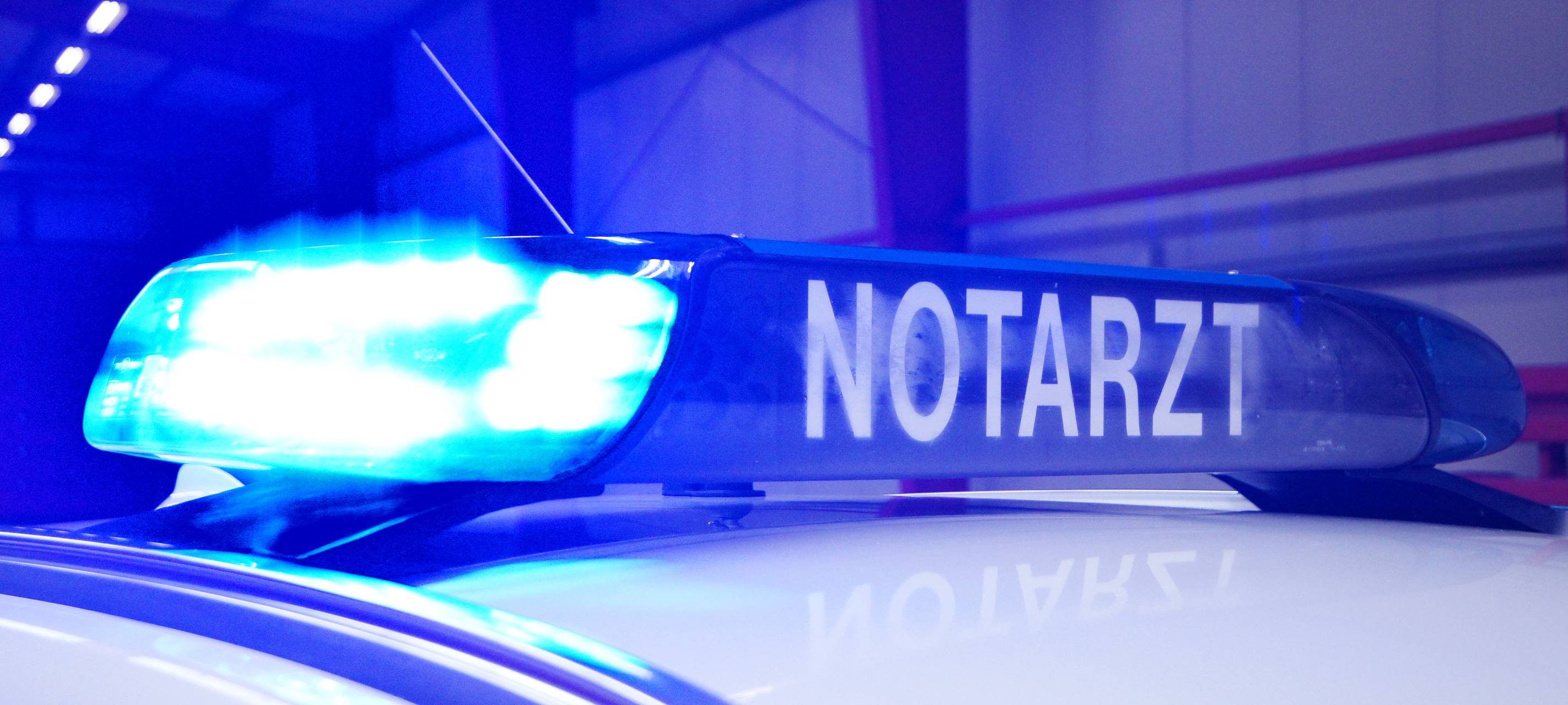 Drei Verletzte bei Zusammenstoß auf der B56