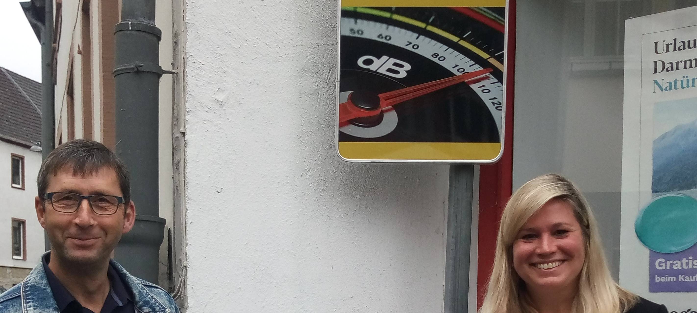 Schilder gegen Motorradlärm in Blankenheim