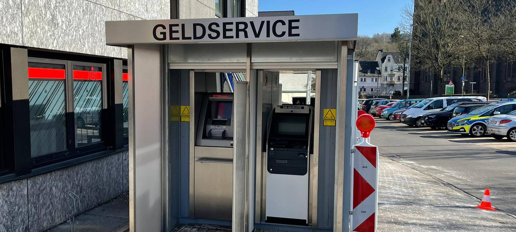 Schadensaufnahme nach Geldautomatensprengung