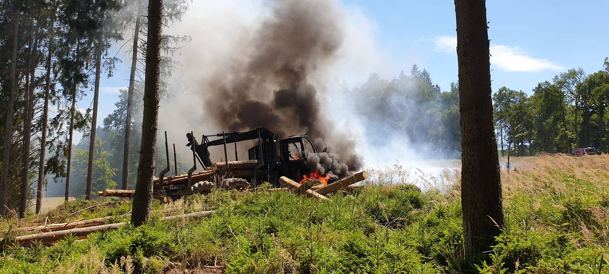 Fahrzeugbrand in Euskirchen-Kirchheim