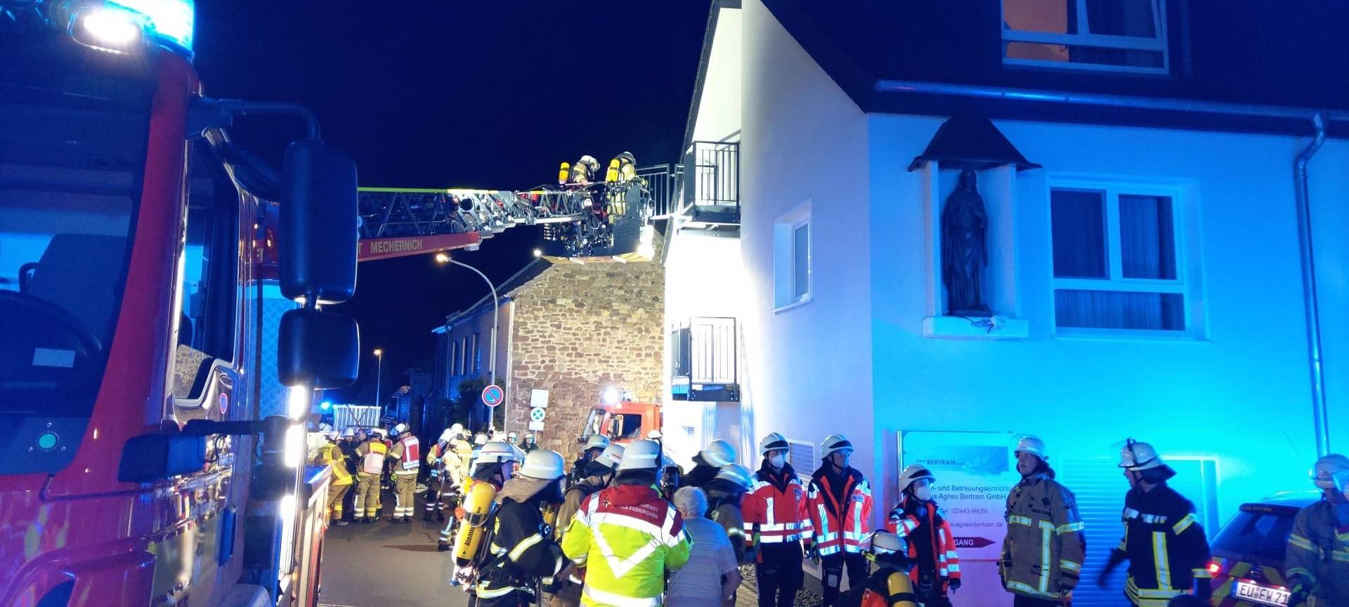 Toter bei Feuer in Seniorenheim in Mechernich-Berg