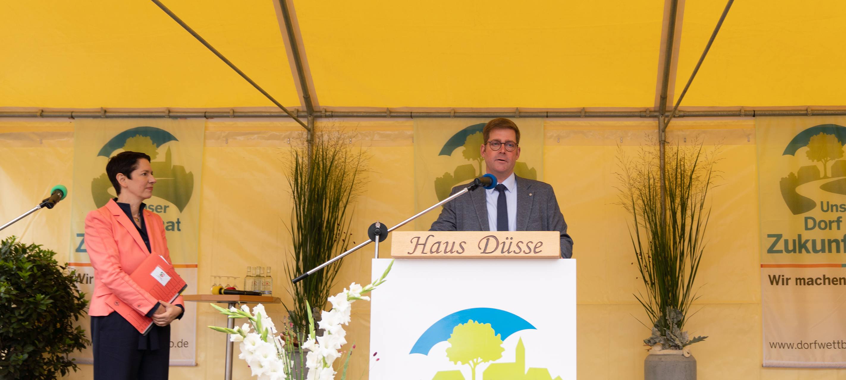 Plaketten im Landeswettbewerb für Dörfer im Kreis