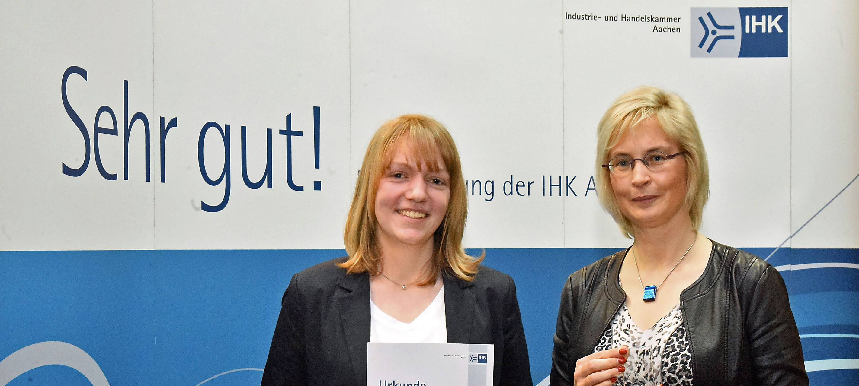IHK ehrt Top-Azubis
