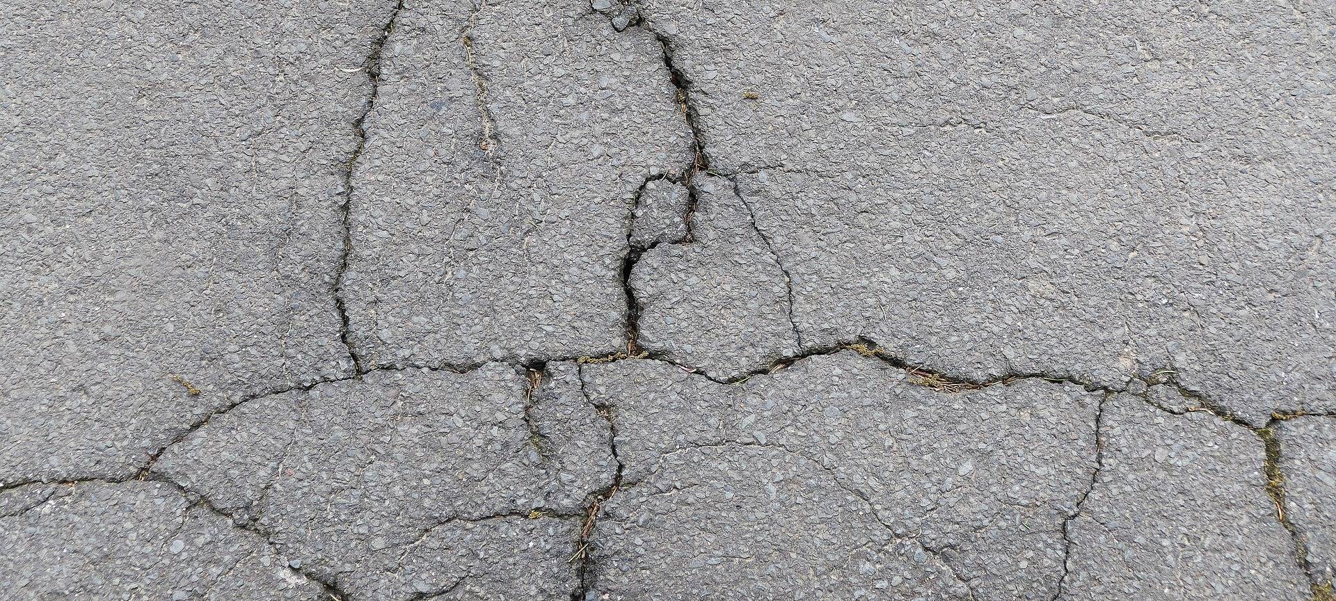 ADAC warnt vor mehr Schlaglöchern