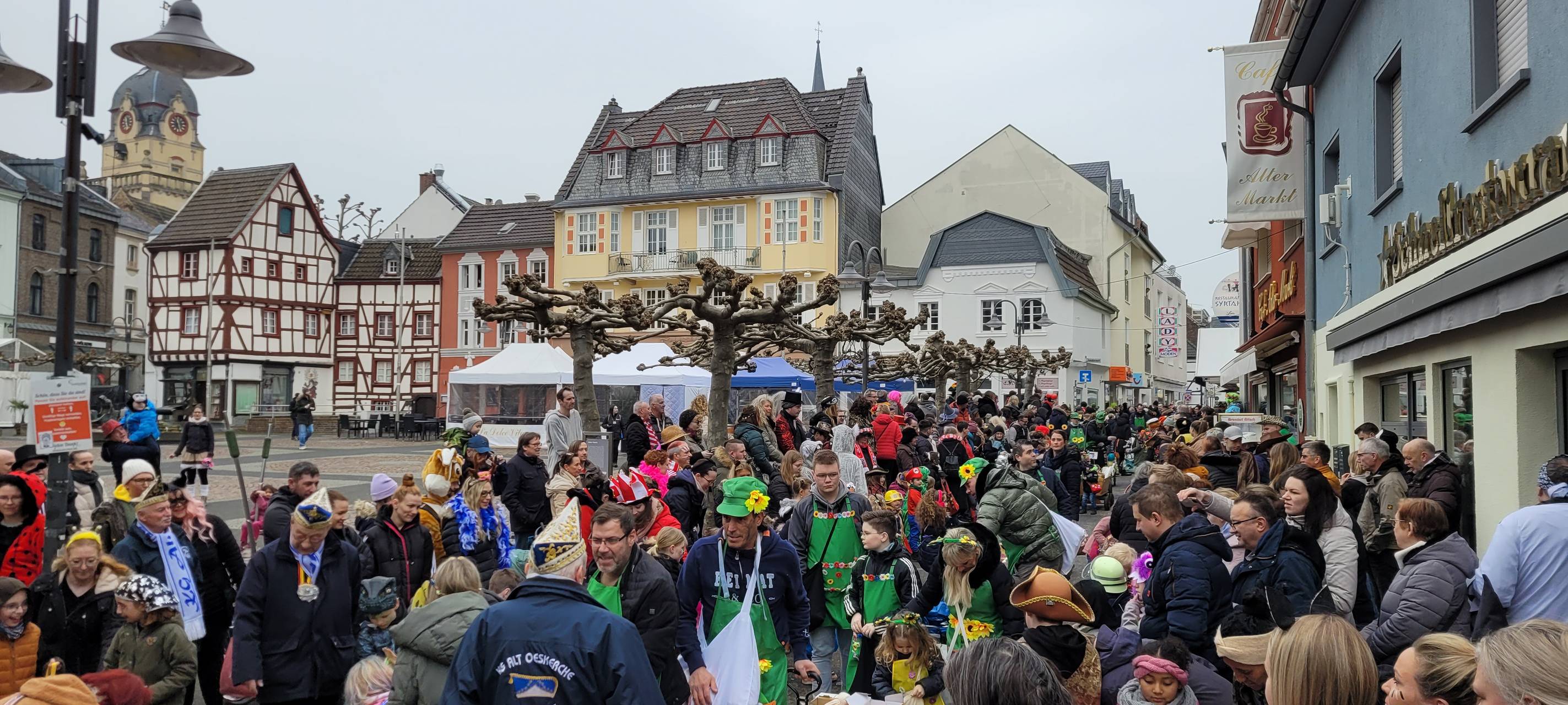 Kinderkarnevalszüge in Zülpich und Euskirchen