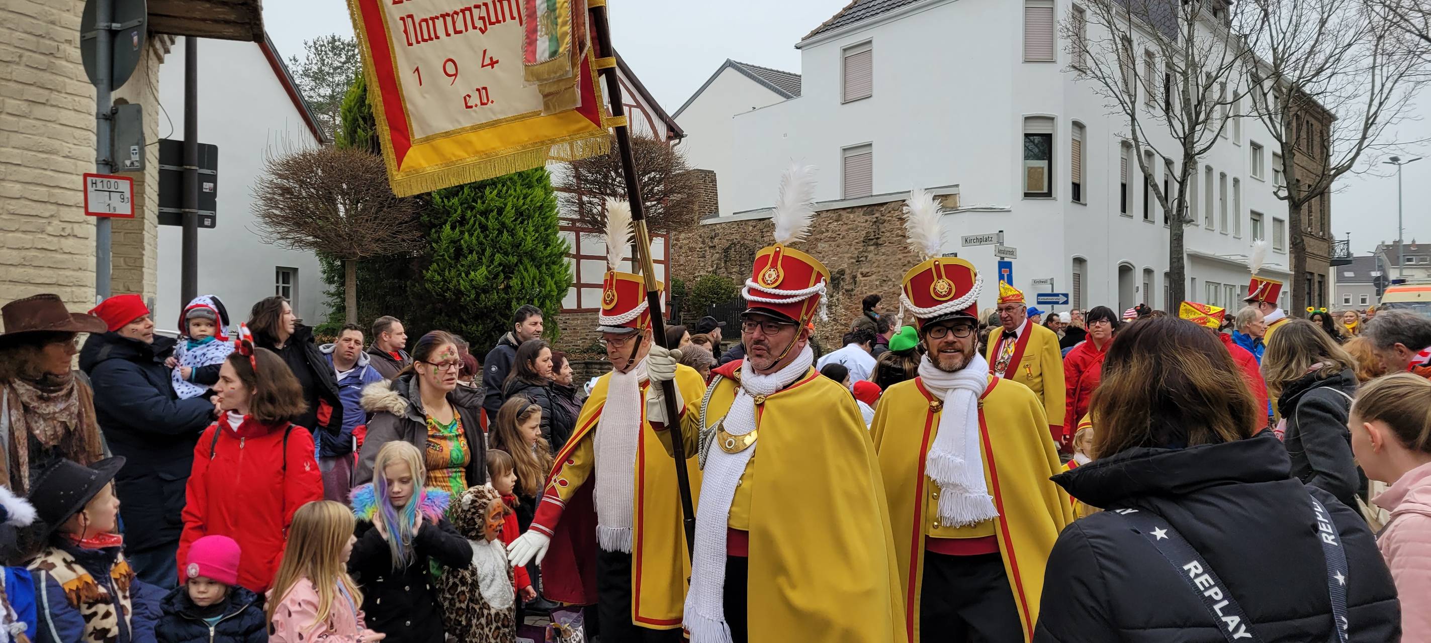 Kinderkarnevalszüge in Zülpich und Euskirchen