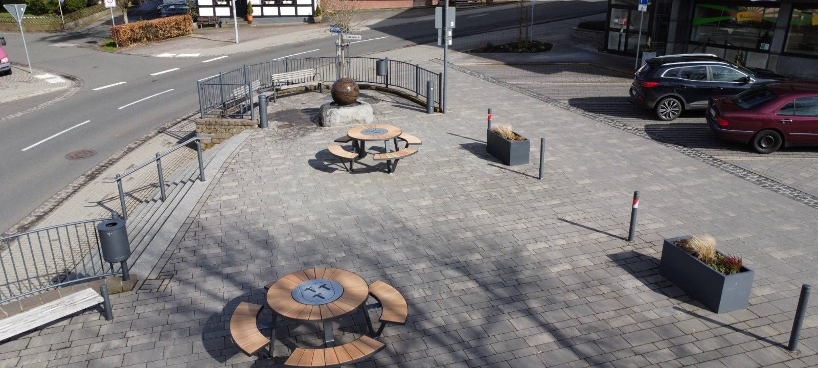 Dorfplatz Schmidtheim komplett