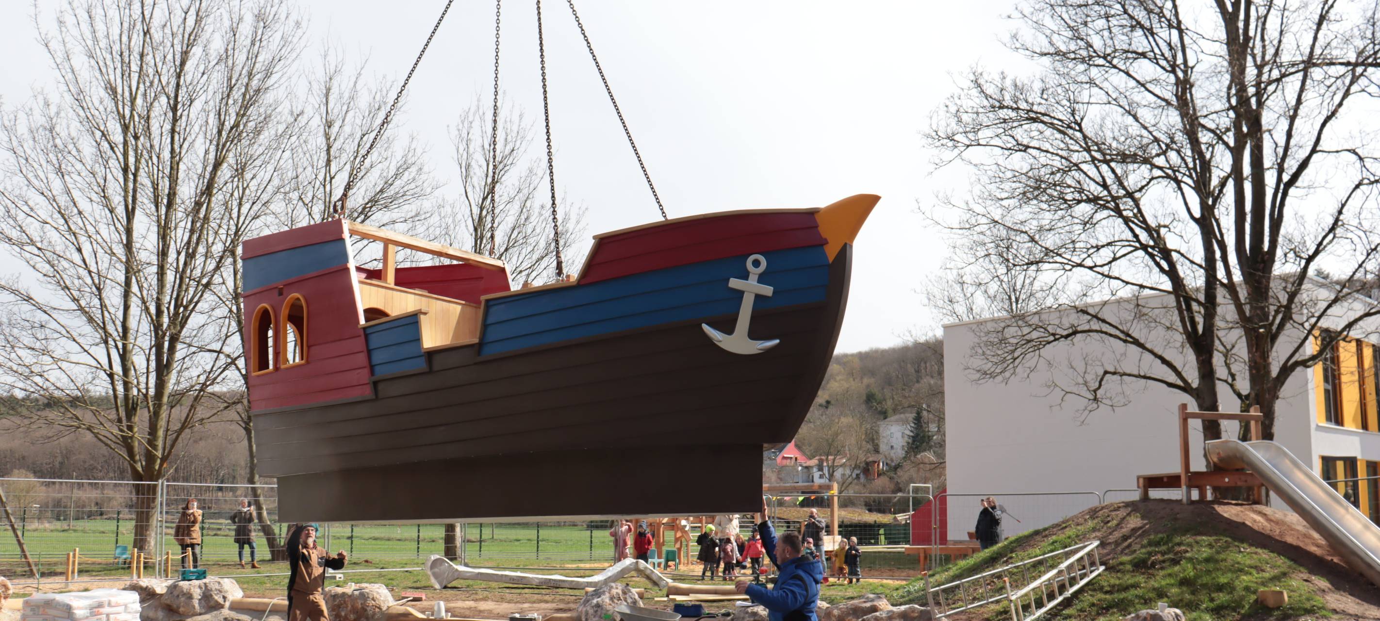 Piratenschiff für Kita Kreuzweingarten