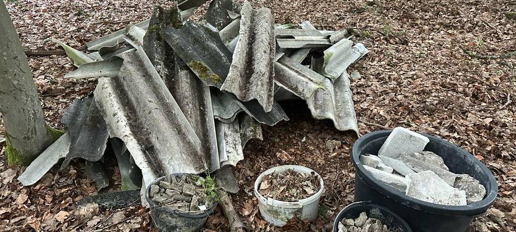 Asbestplatten in Bad Münstereifel gefunden