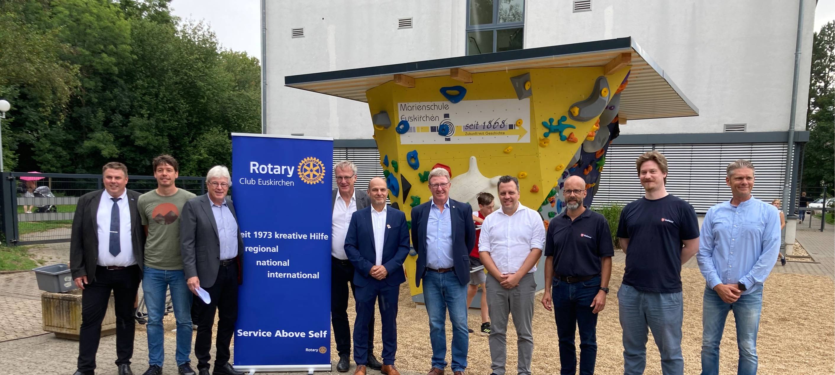 Boulderwand an Marienschule Euskirchen eingeweiht