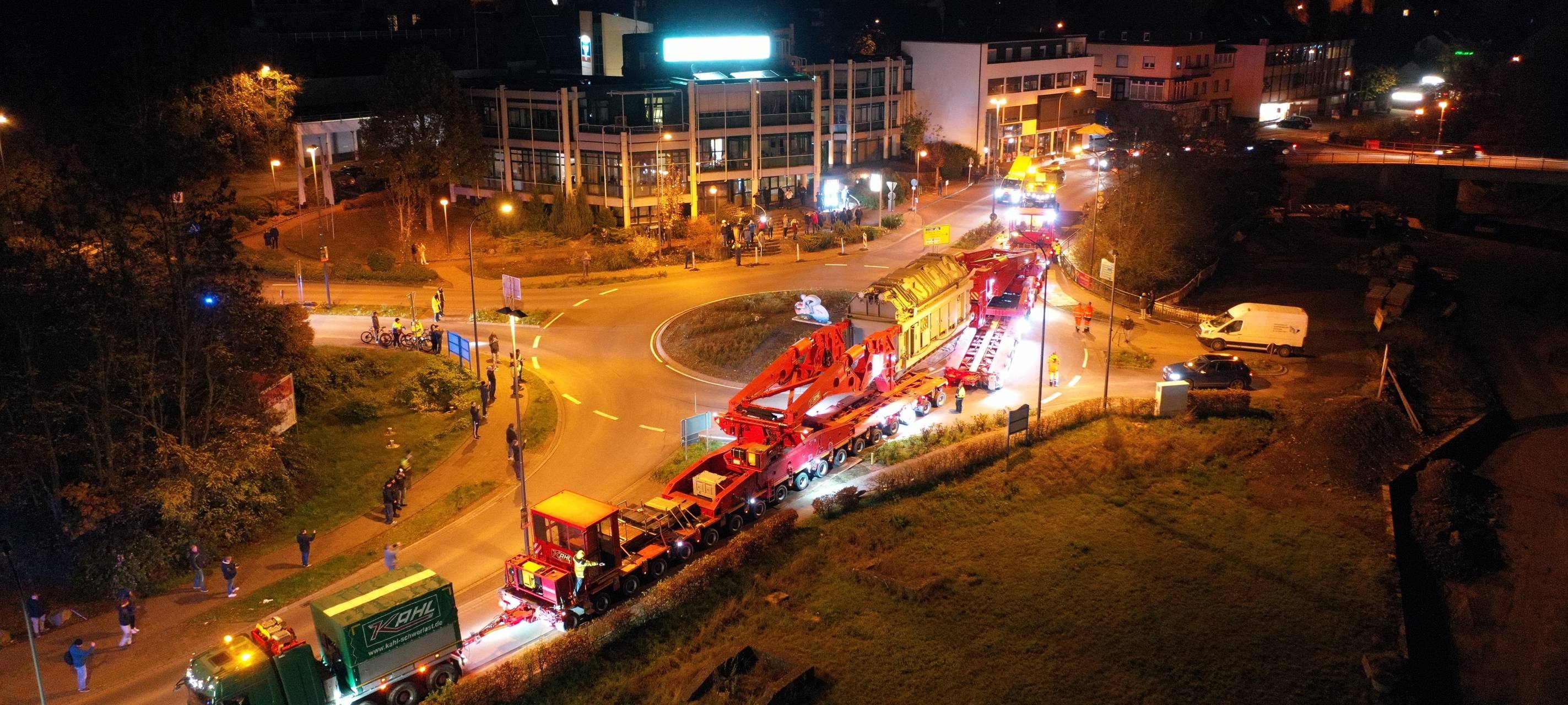 Trafo wie geplant im Umspannwerk Dahlem angekommen