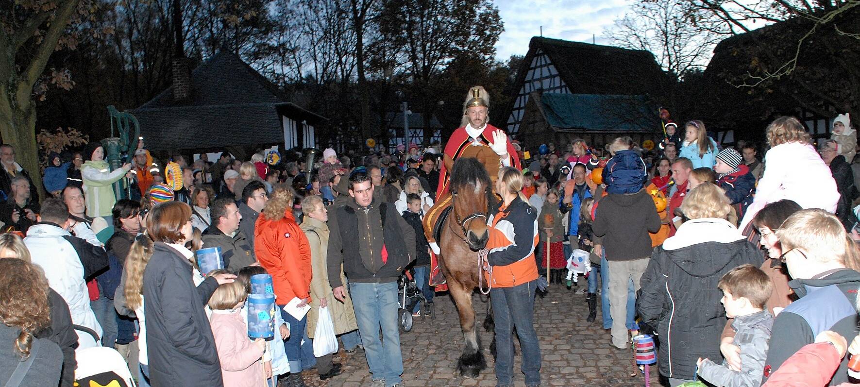 Start der Martinszüge im Kreis Euskirchen